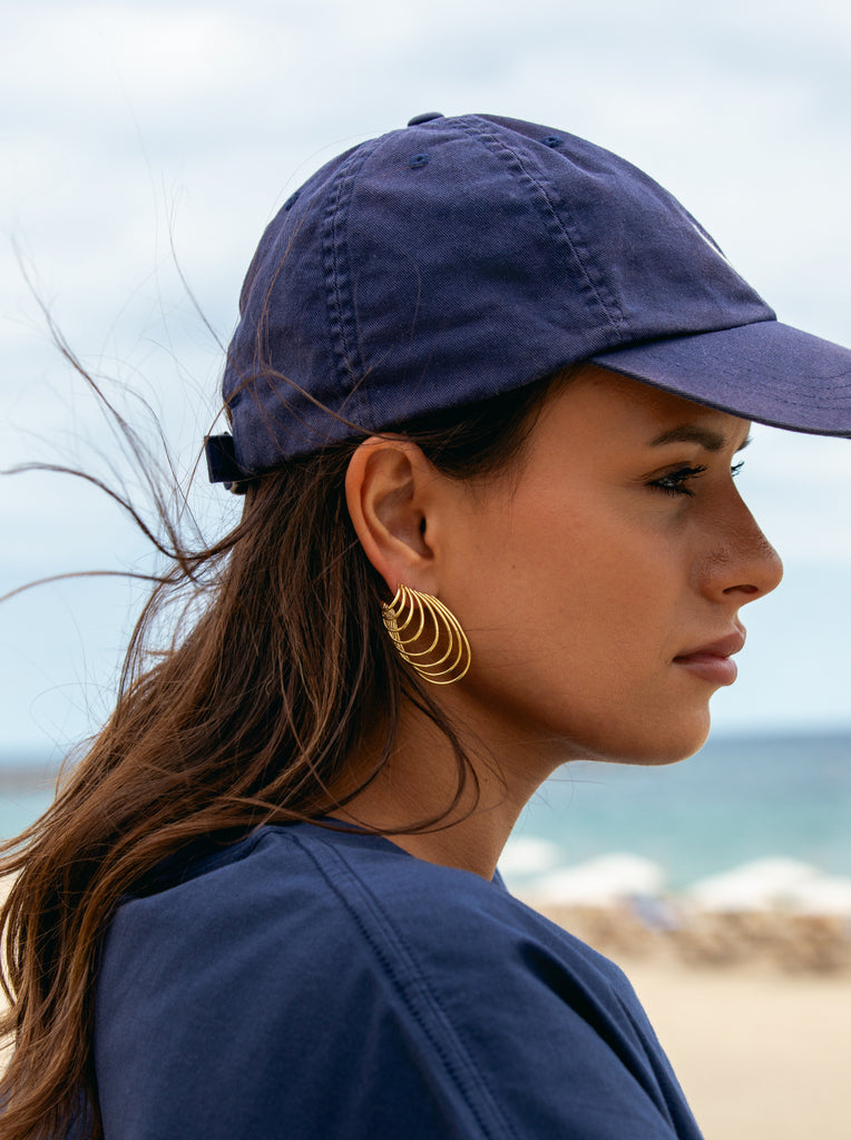 Pendientes originales en plata bañada en oro de diseño vanguardista