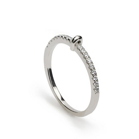 Anillo fino con circonitas lineal