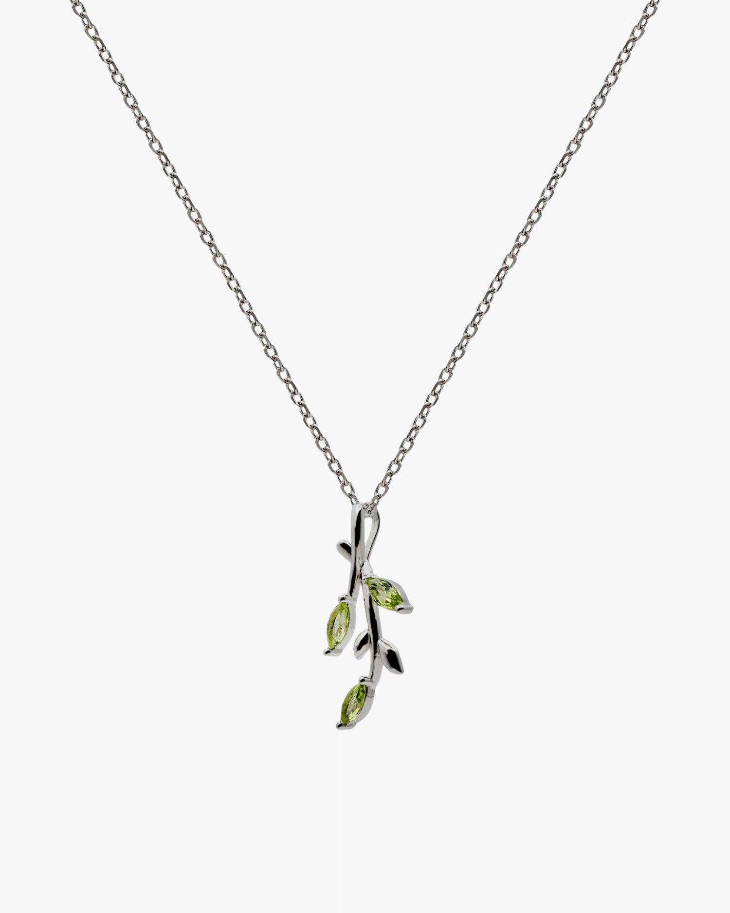Necklaces with garden design stones in a green tone