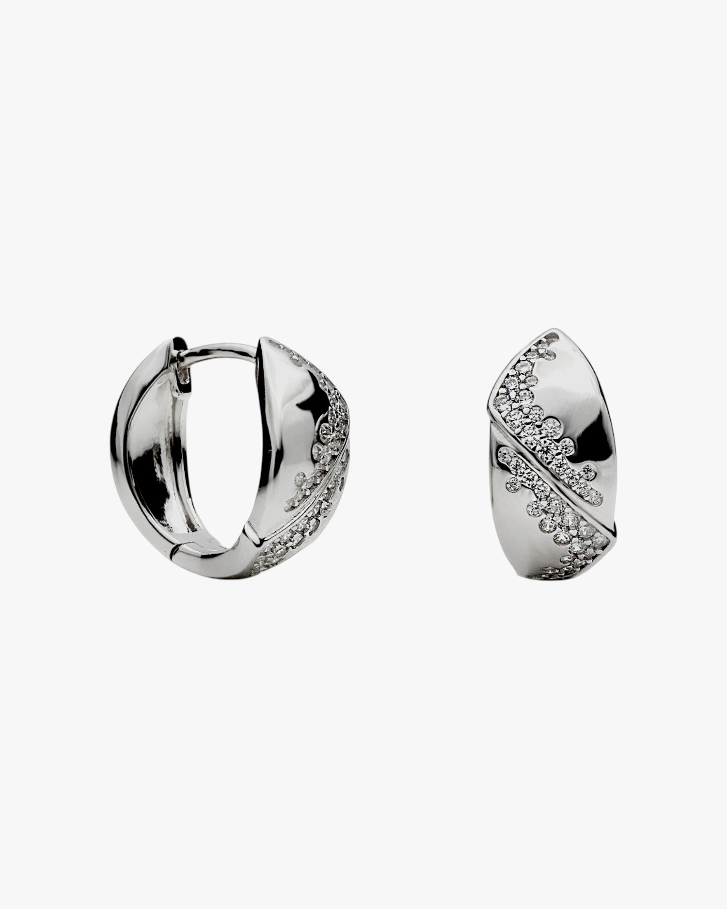 Élégantes boucles d'oreilles créoles ovales en argent