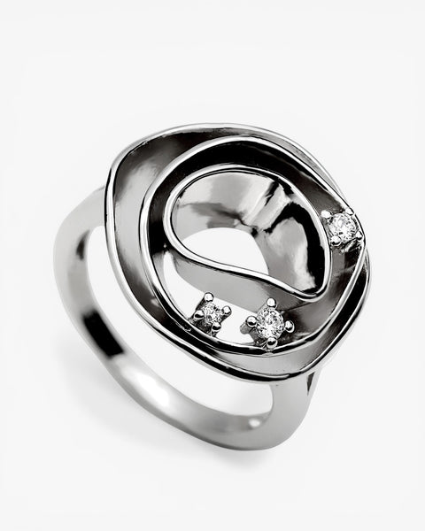 Anillos grandes de plata diseño moderno y ovalado