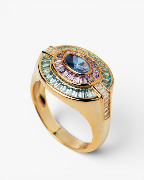 Anillos con piedras de forma ovalada en dorado