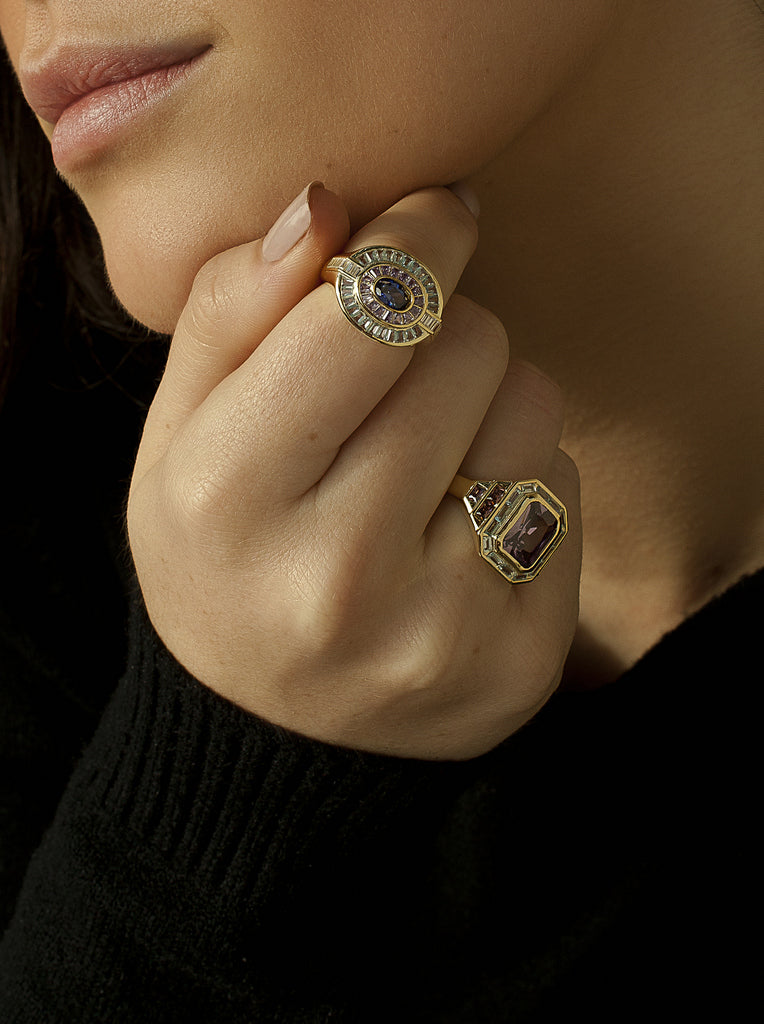 Anillos con piedras tono púrpura en talla radiante