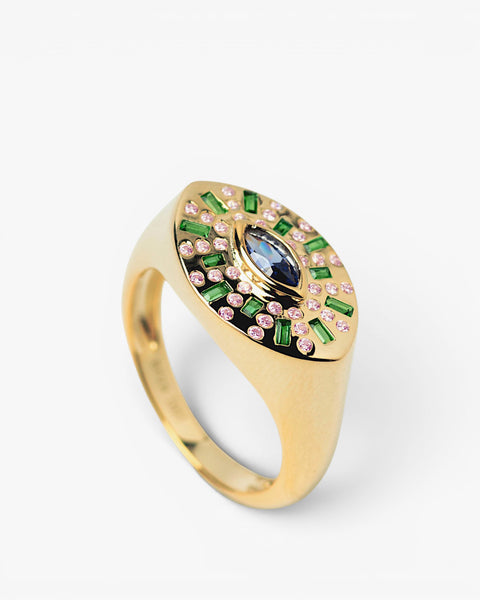 Anillos con piedras tono zafiro en talla marquesa