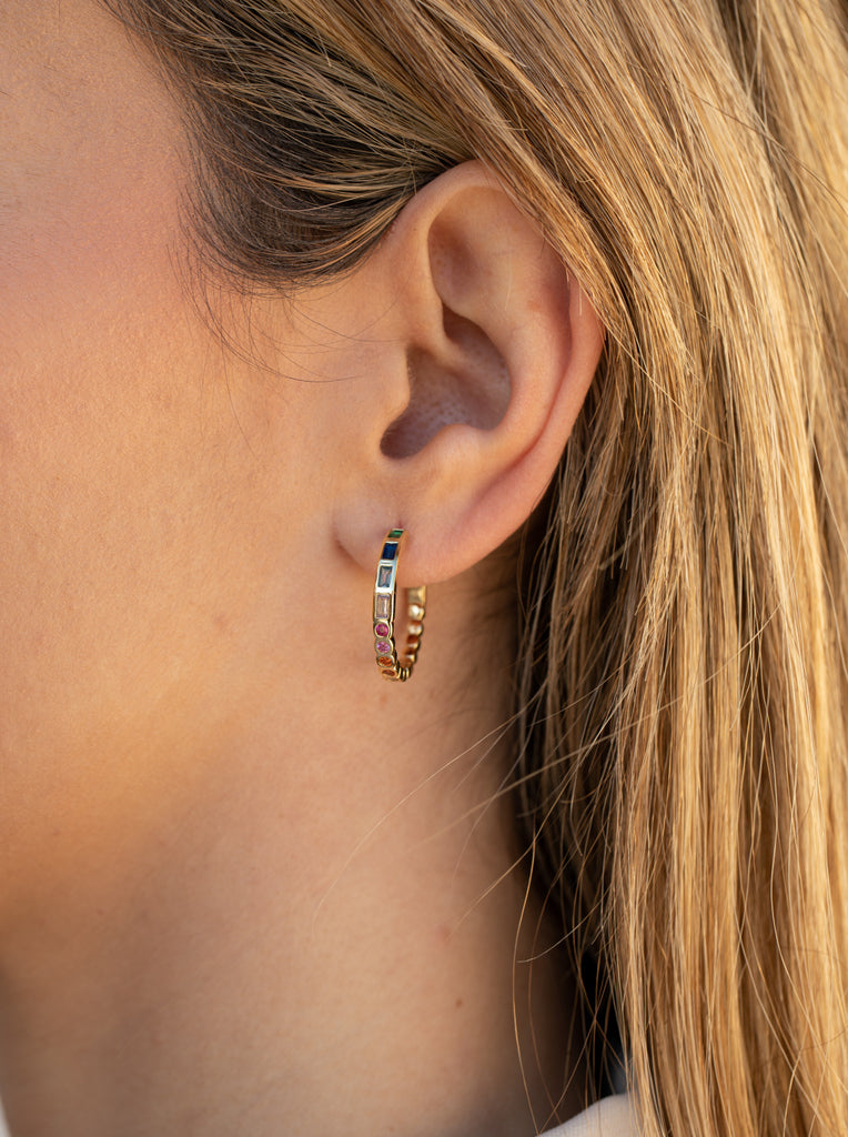 Pendientes aro con gemas multicolor diferentes tallas