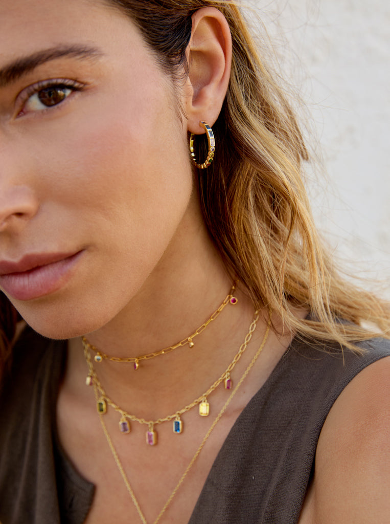 Pendientes aro con gemas multicolor diferentes tallas