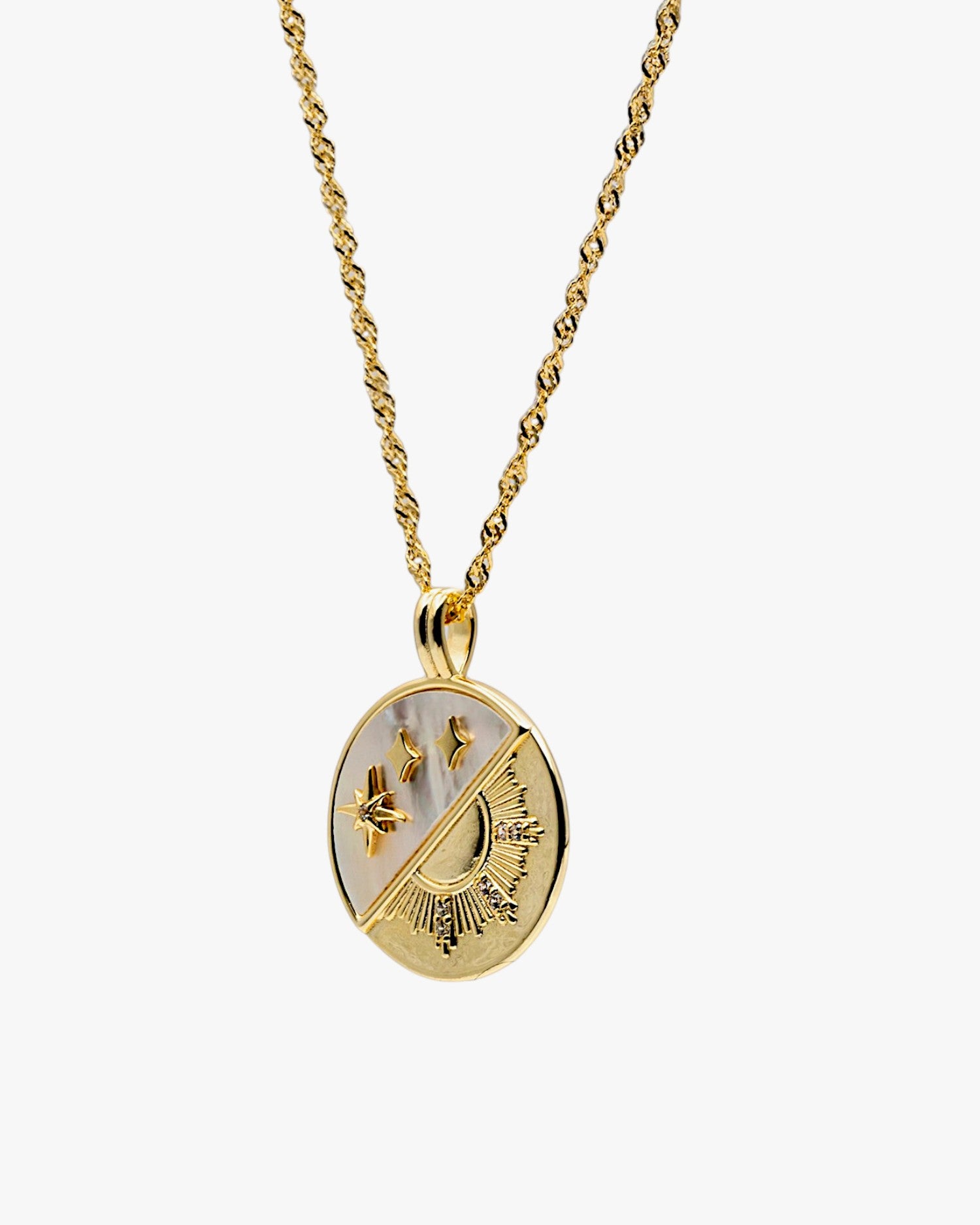 Collar medalla diseño sol combinado con nácar