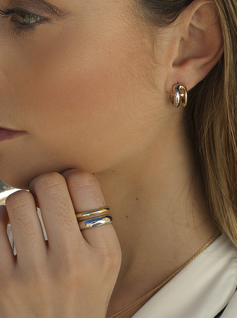 Anillo bicolor en plata entrelazado