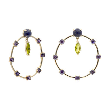 Pendientes originales estilo aro en tonos púrpura