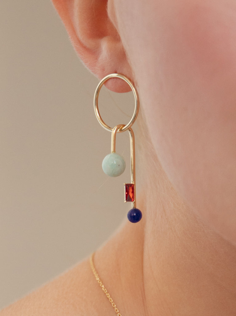 Original geometric design earrings with stones