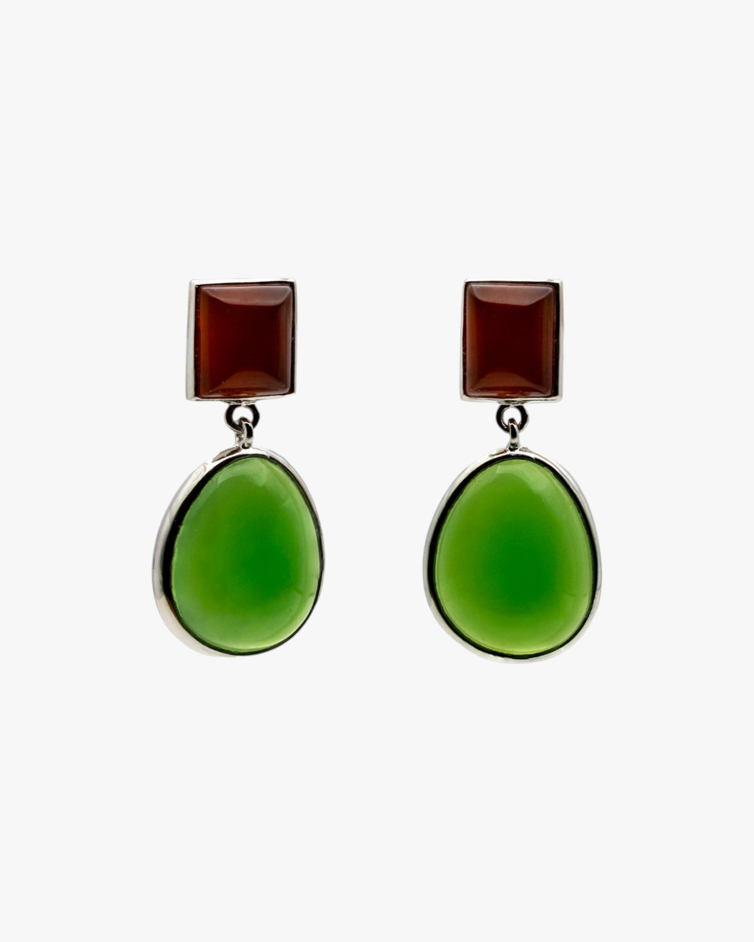 Pendientes de plata con piedras verdes y caramelo