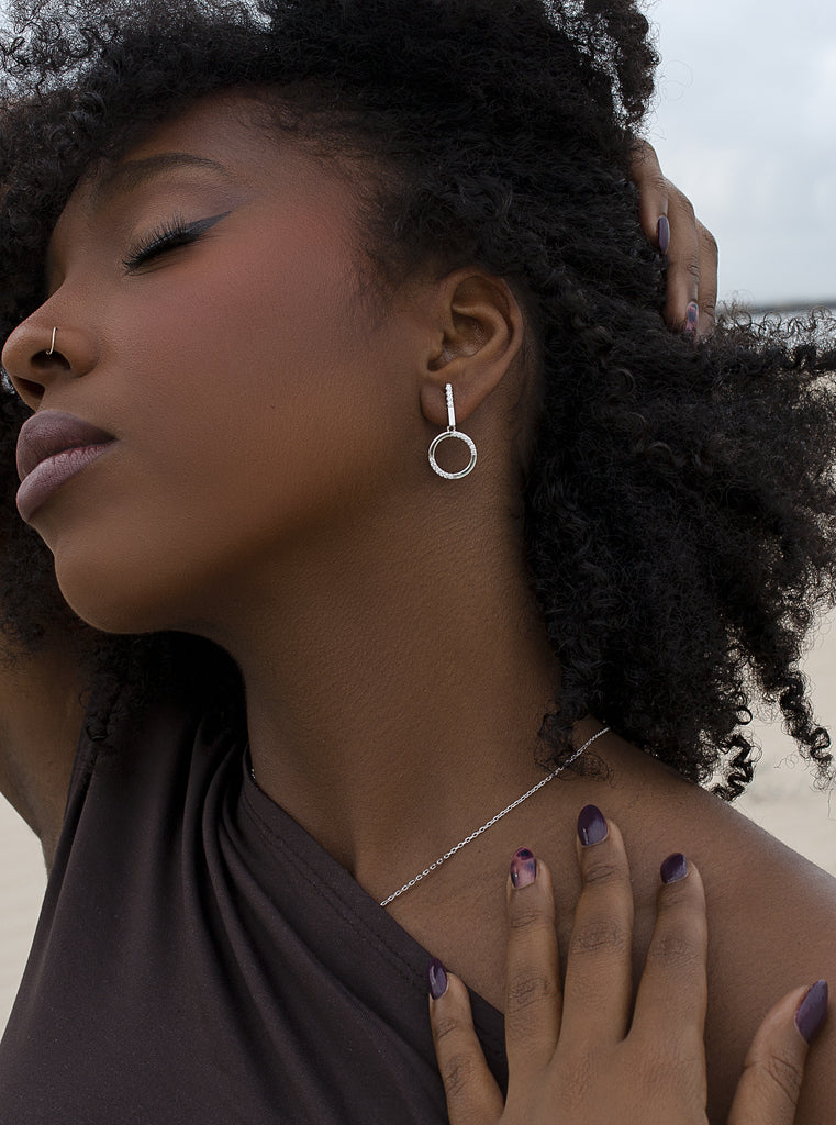 Pendientes originales circulo con circonitas