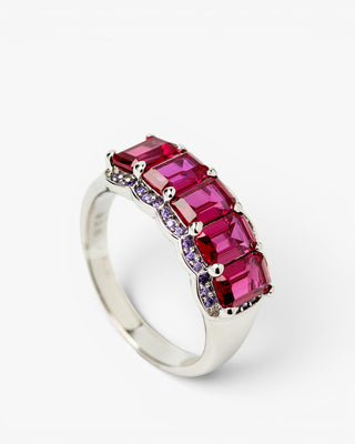 Anillos con piedras talla esmeralda tono fucsia