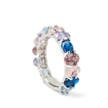 Bagues ornées de pierres multicolores dans les tons de bleu et de rose