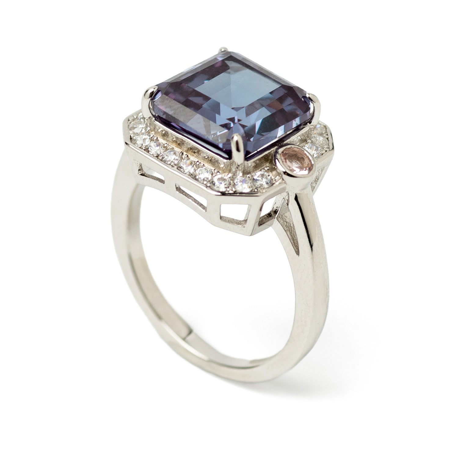 Bagues en argent ornées d'hématite et de pierres aux tons roses