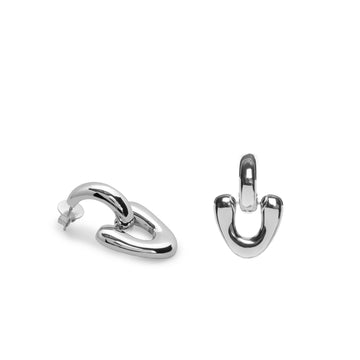 Pendientes de plata originales con diseño enlazado