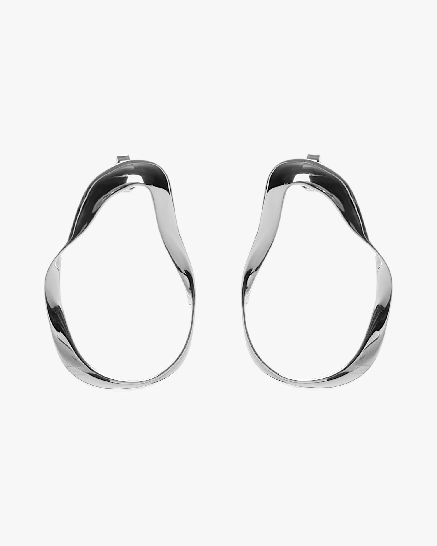 Original silver earrings with an organic design