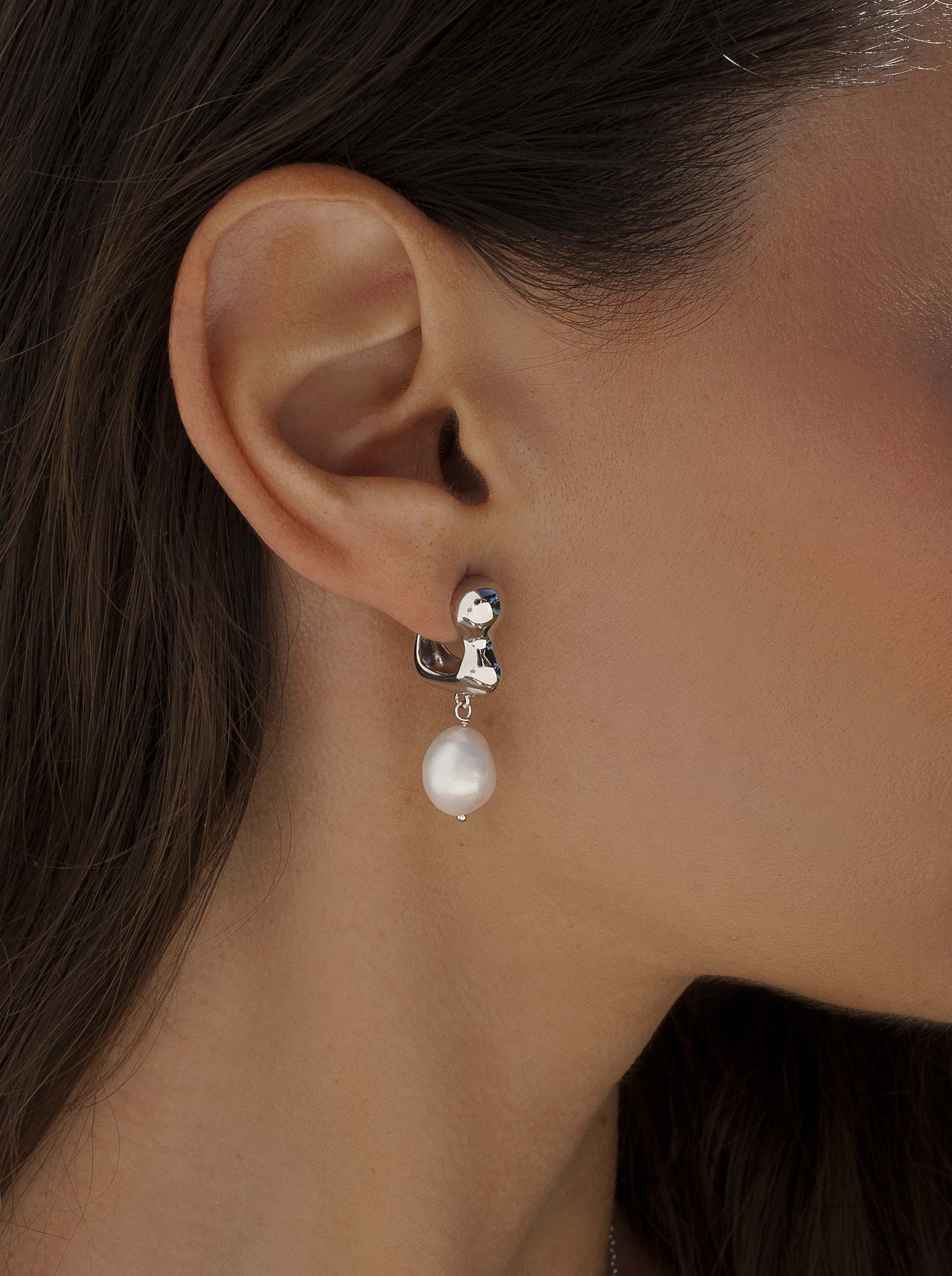 Pendientes perla diseño orgánico