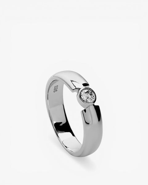 Zirconia rings with a minimalist and elegant design
