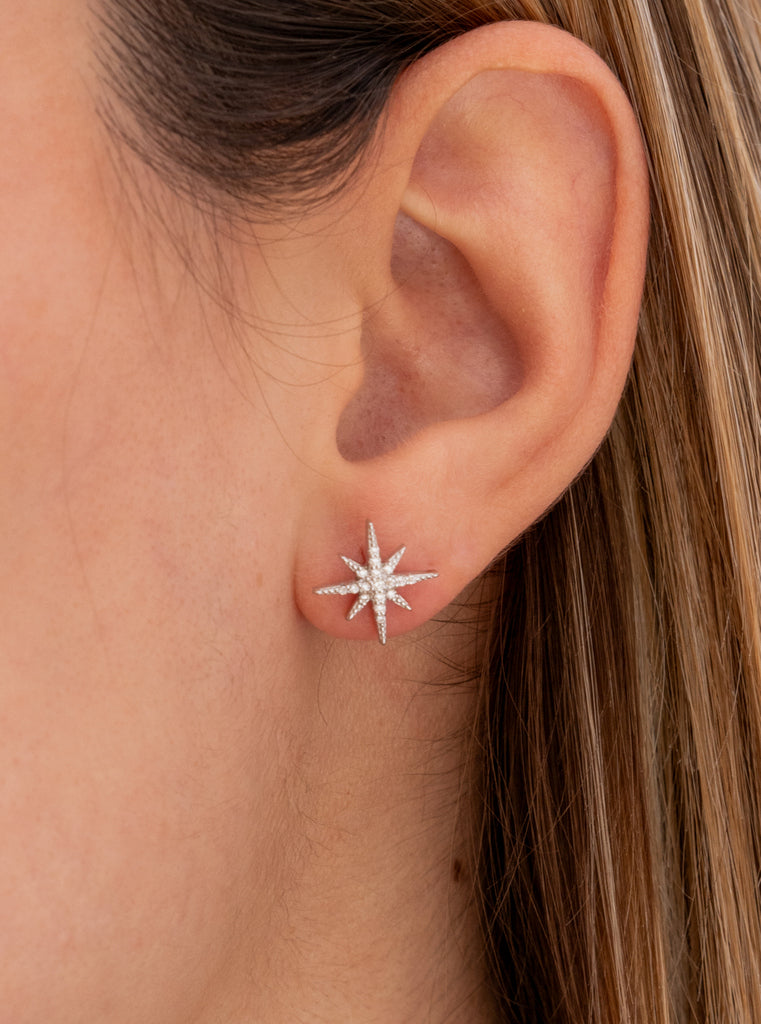 Star-inspired silver earrings with cubic zirconia