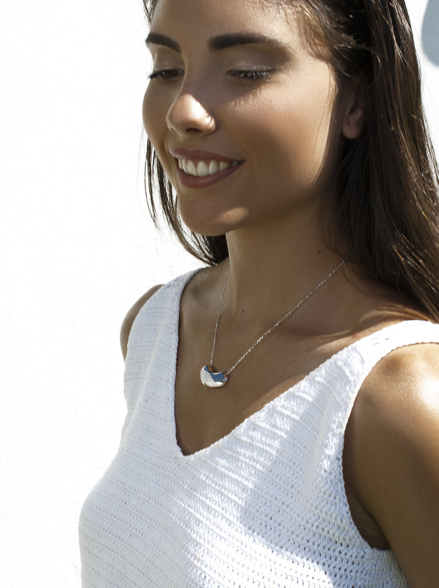 pendentif argent brillante avec vague de  zircons zircons