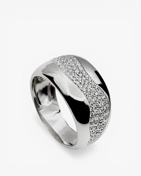Anillo ancho de plata con onda de circonitas