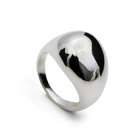 bague grande de argent en forme de goutte