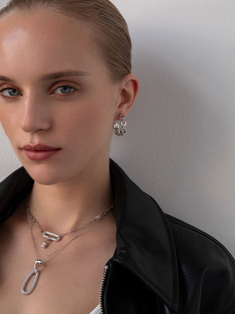 Collar de plata con circonitas motivo candado