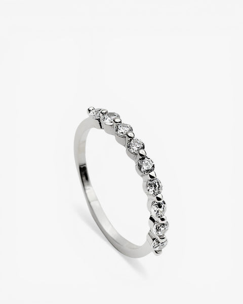 Anillos finos de plata con circonitas engastadas