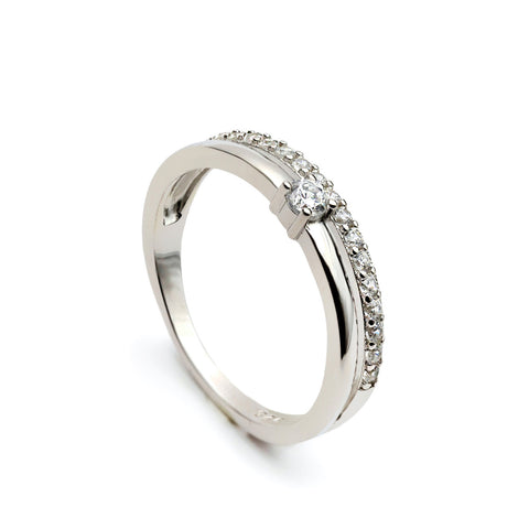 ring fine with zirconia double with zirconia central
