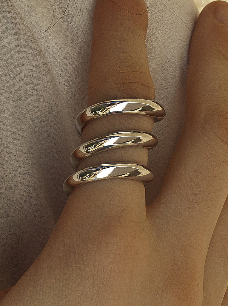 Anillo de plata diseño original en espiral