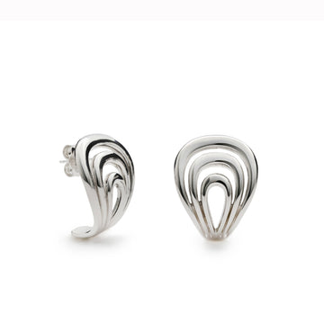 Pendientes de plata con diseño orgánico de líneas fluidas
