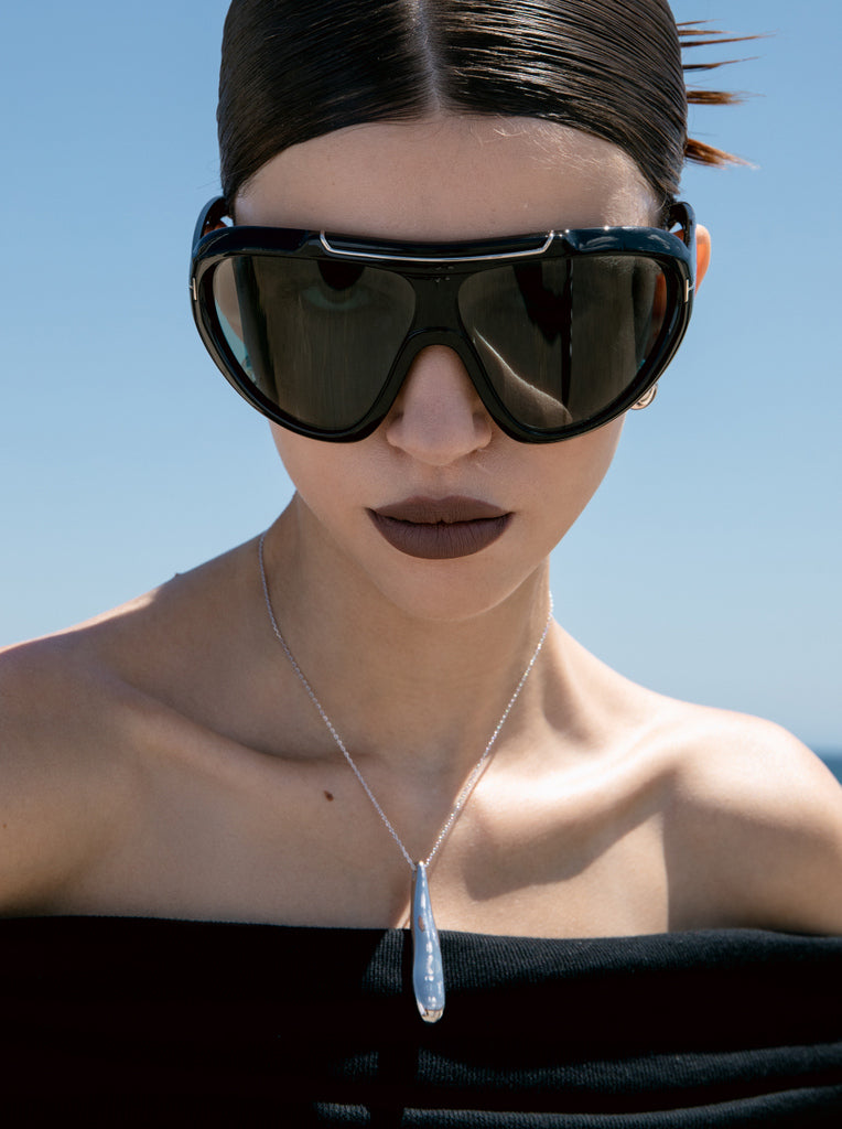 necklaces silver original with a design liquid