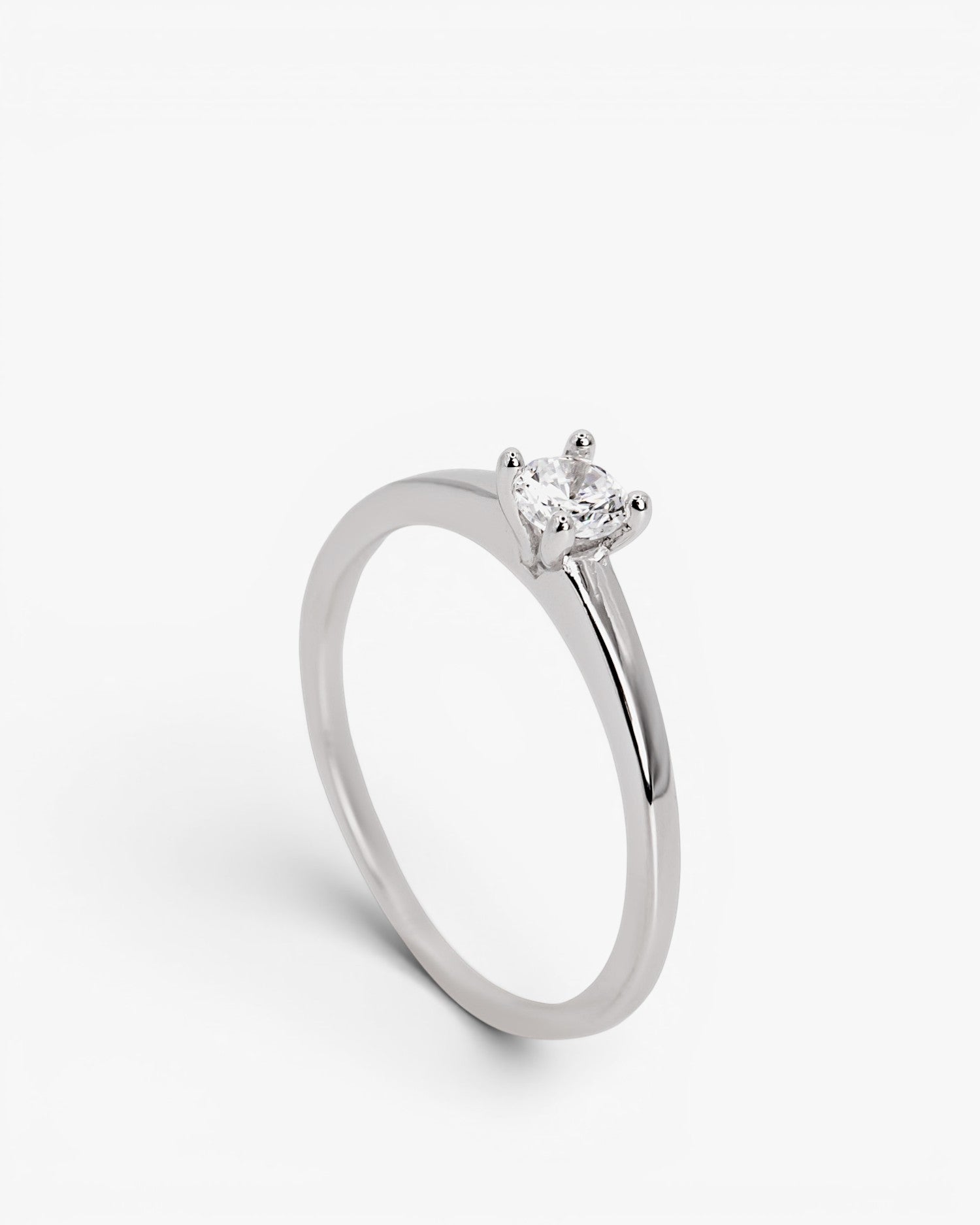 Anillo solitario de plata 925 con circonita en garra