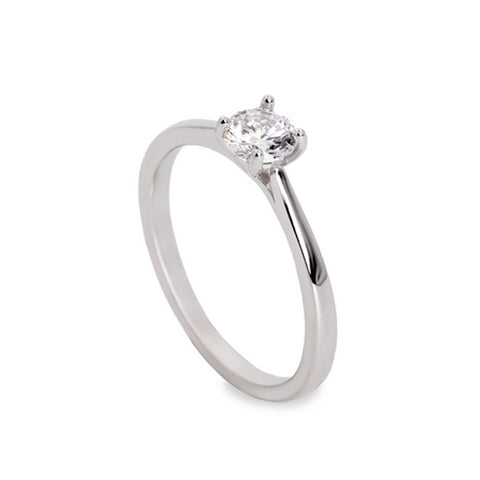 Anillo solitario fino de plata diseño simple y atemporal
