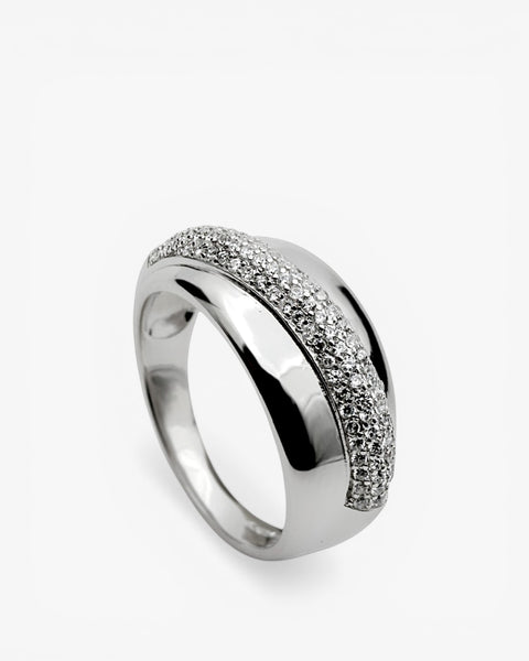 Anillo con circonitas de plata diseño clássico y sofisticado