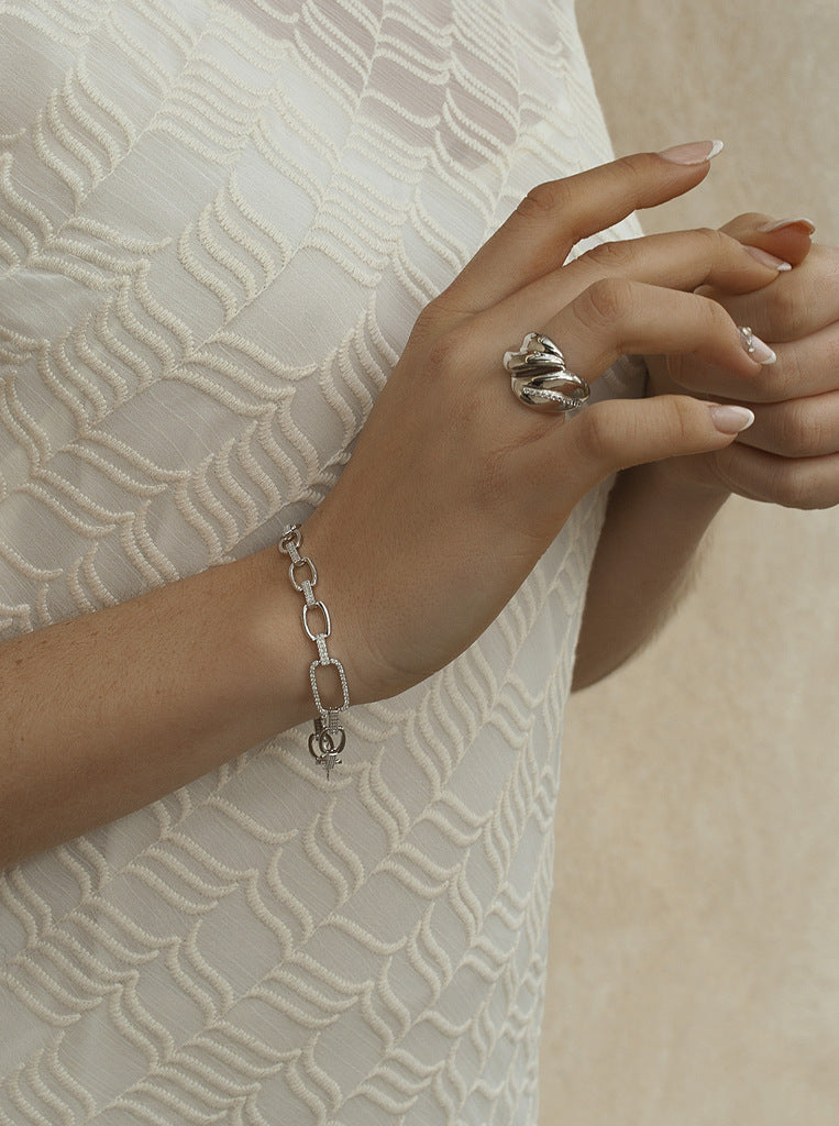 Pulsera eslabones de plata con circonitas con pieza central rectangular