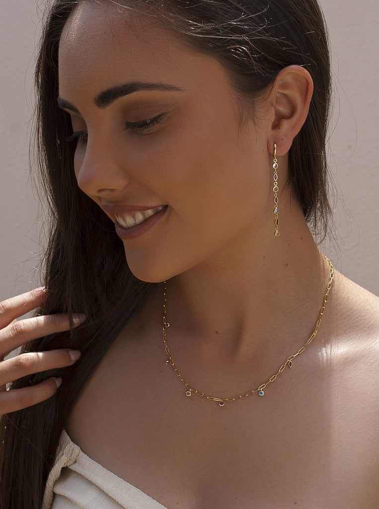 Collares con mini colgantes diseño colorido y elegante