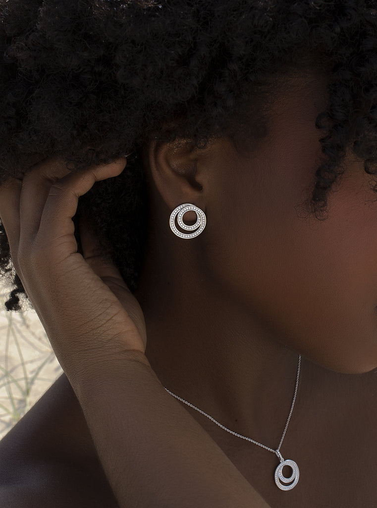 Pendientes de plata con circonitas diseño espiral