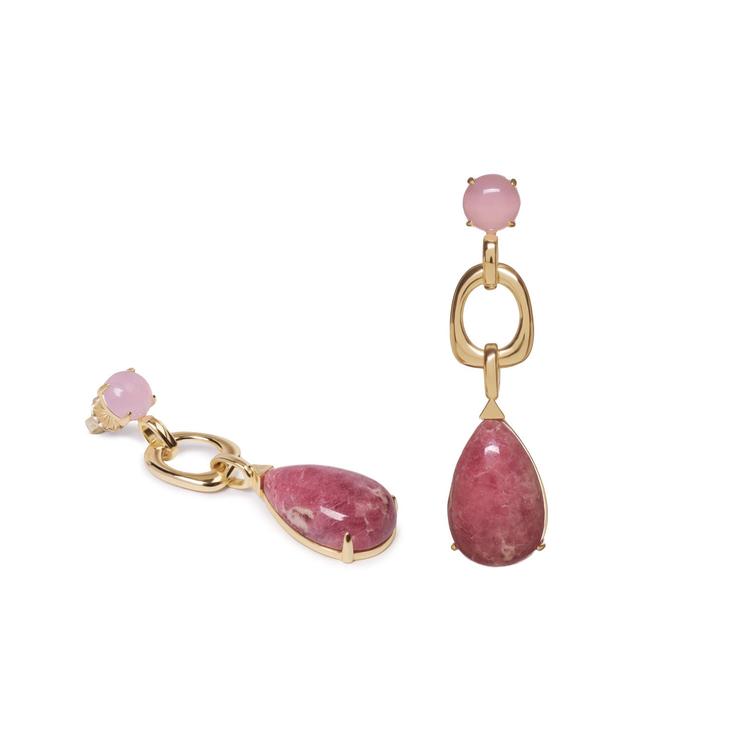 Pendientes de plata bañada en oro con piedra rosa en lágrima