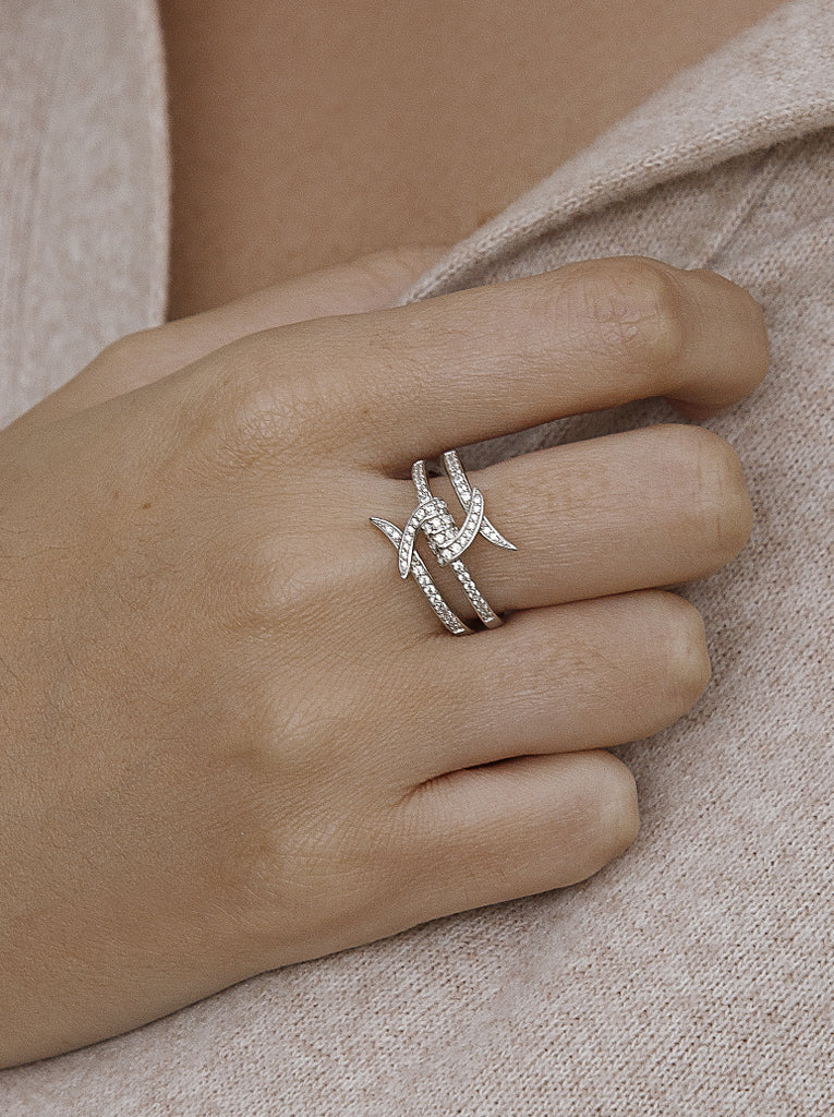 Silver ring with cubic zirconia wire design