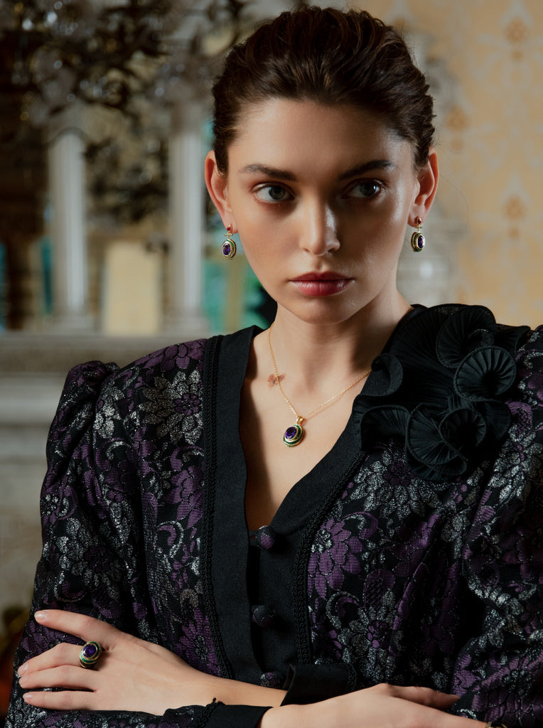 Collar con gemas diseño vintage bañados en oro