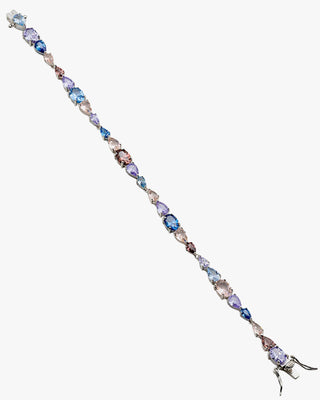 pulsera de plata con piedras en tonos azules y rosados