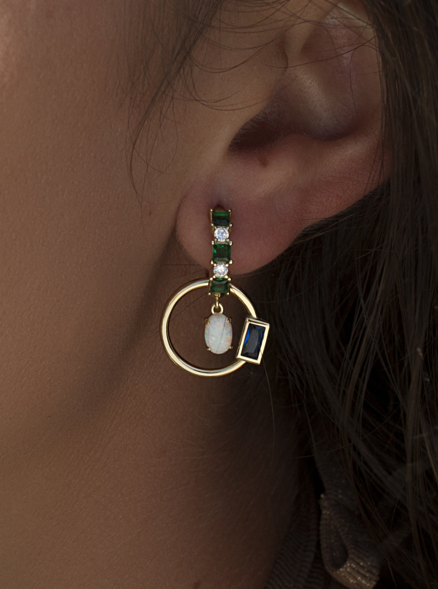 Anillo de plata de ley dorada con ópalo piedra azul y verde