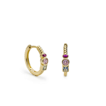Pendientes aro de plata de ley dorada con piedras rosa fucsia y azul