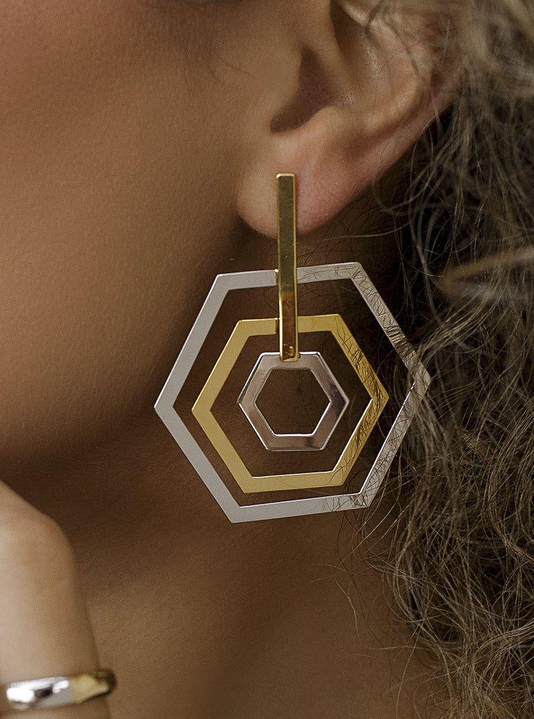Pendientes de plata hexagonales bicolor en capas