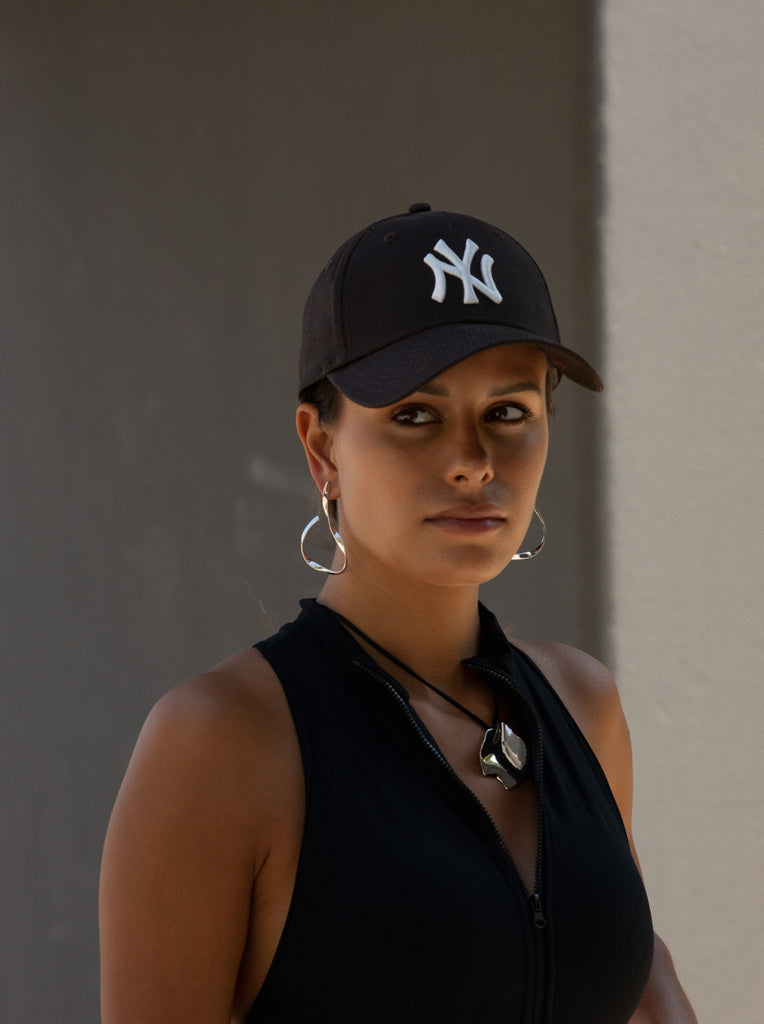 Longues boucles d'oreilles en argent au motif entrelacé léger