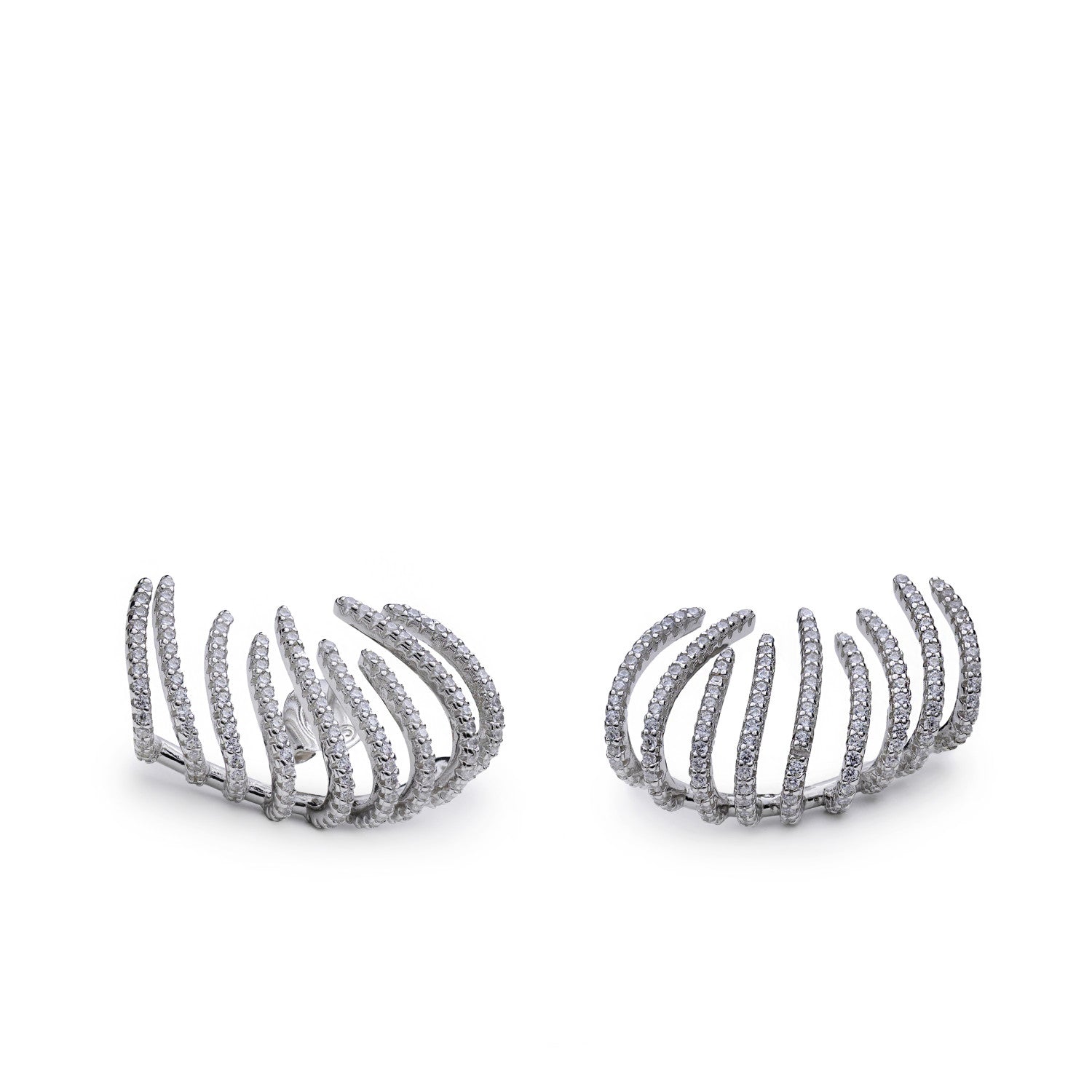 Pendientes originales en plata con diseño curvo de garras