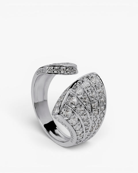 Anillo grande de plata con circonitas diseño abierto
