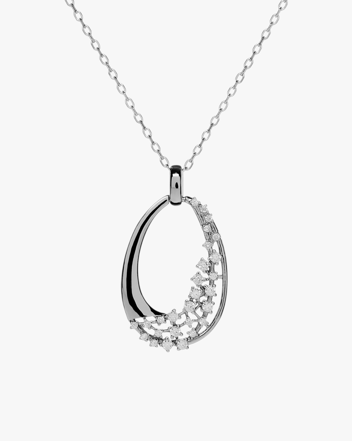 Collier en argent motif floral avec zircons